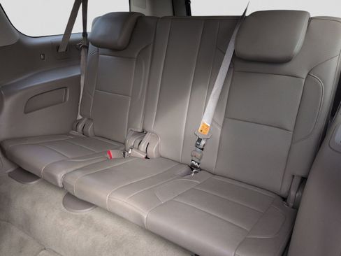 Used 2015 Chevrolet Suburban LTZ AWD/4WD image 27