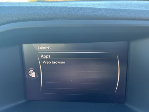 Used 2018 Volvo V60 T5 Dynamic w/ Vision Package image 38