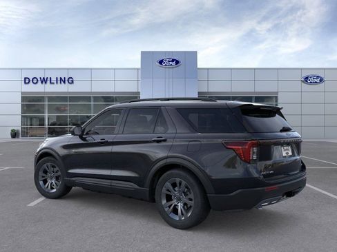 New 2026 Ford Explorer Active w/ Active Comfort Package image 4
