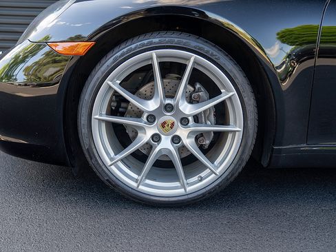 Certified 2016 Porsche 911 Carrera RWD image 22