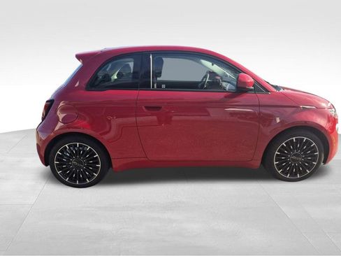 Used 2024 FIAT 500 e (RED) image 10