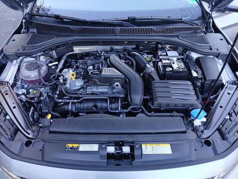 New 2026 Volkswagen Jetta SE FWD image 21