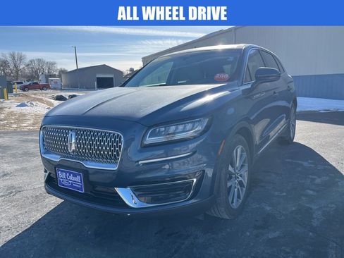 Used 2019 Lincoln Nautilus Select image 8