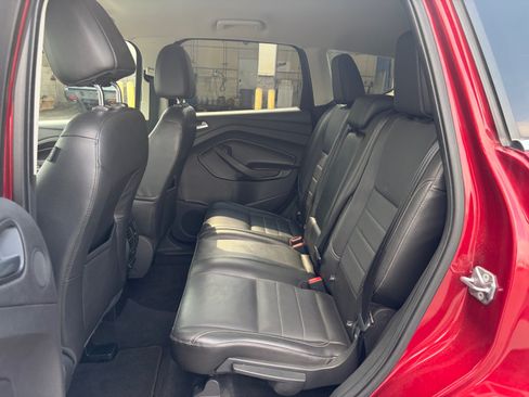 Used 2015 Ford Escape SE w/ Equipment Group 201A AWD/4WD image 19