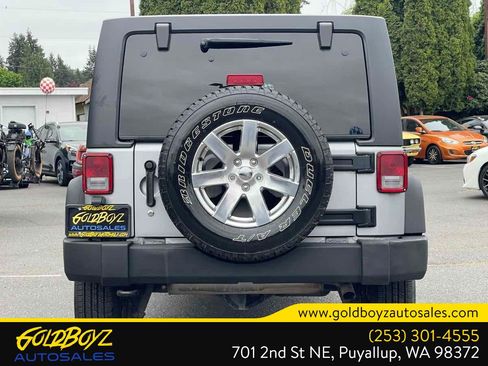 Used 2014 Jeep Wrangler Unlimited Sport AWD/4WD image 5
