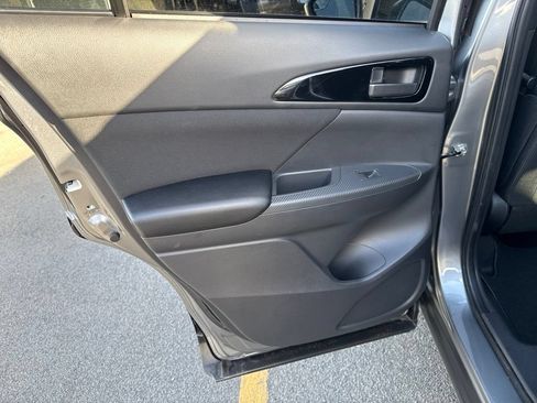 Used 2024 Mitsubishi Eclipse Cross ES AWD/4WD image 6