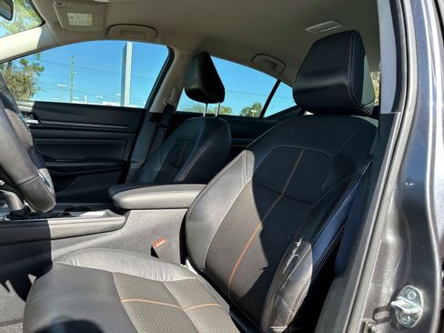 Used 2020 Nissan Altima 2.5 SR image 17