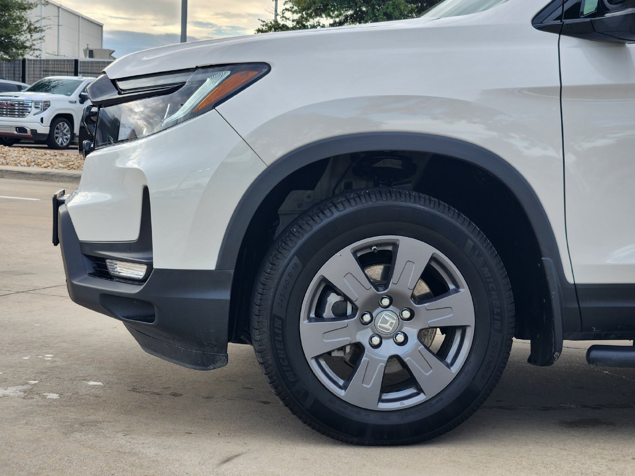 Certified 2025 Honda Ridgeline Black Edition image 8