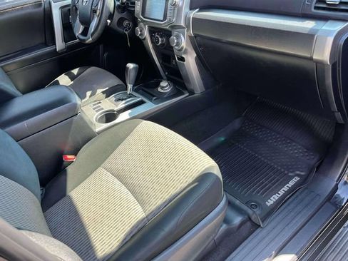 Used 2016 Toyota 4Runner SR5 AWD/4WD image 23