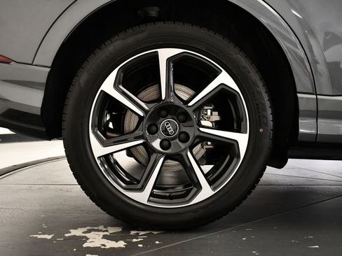 Used 2025 Audi Q3 2.0T Premium Plus w/ Premium Plus Package image 16