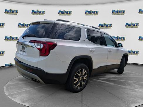 Used 2023 GMC Acadia SLE w/ Driver Convenience Package FWD image 3