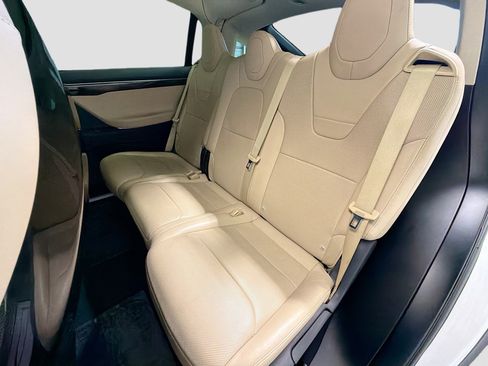 Used 2016 Tesla Model X 75D image 13