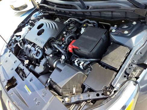 Used 2019 Nissan Altima 2.5 Platinum image 45