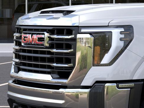 New 2025 GMC Sierra 3500 SLE w/ SLE Convenience Package RWD image 13