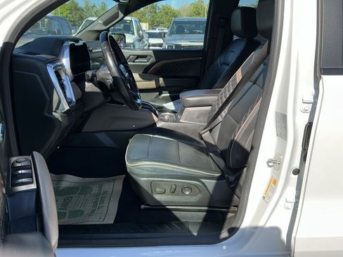 Used 2023 GMC Canyon Denali AWD/4WD image 15
