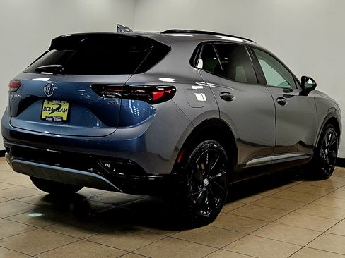 Used 2022 Buick Envision Essence w/ Sport Touring Package image 4