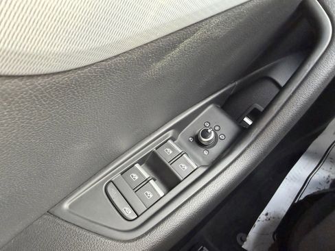 Used 2017 Audi A4 2.0T Premium Plus w/ Premium Plus Package image 32