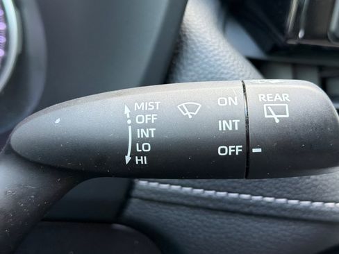 Used 2019 Toyota RAV4 LE image 32