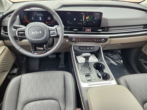 New 2026 Kia Carnival image 11