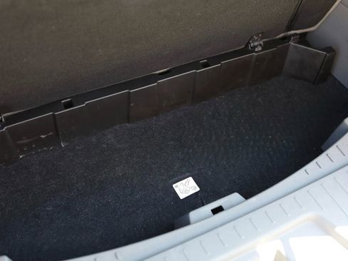 Used 2017 Chevrolet Traverse LS FWD image 31