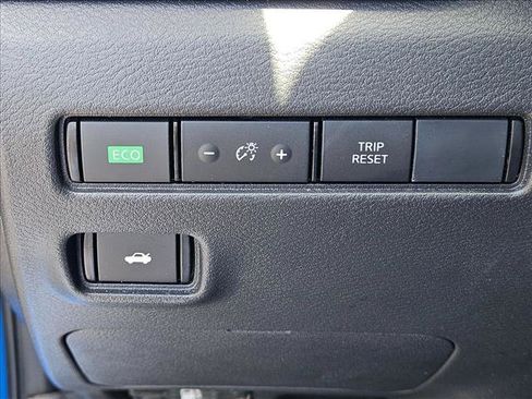 Certified 2024 Nissan Sentra SV FWD image 17