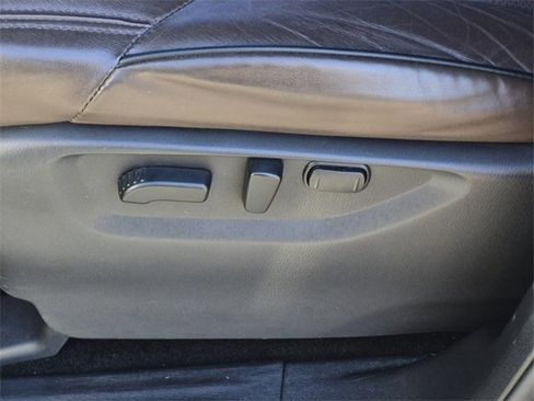 Certified 2022 Nissan Armada Platinum w/ Captain's Chairs Package image 23