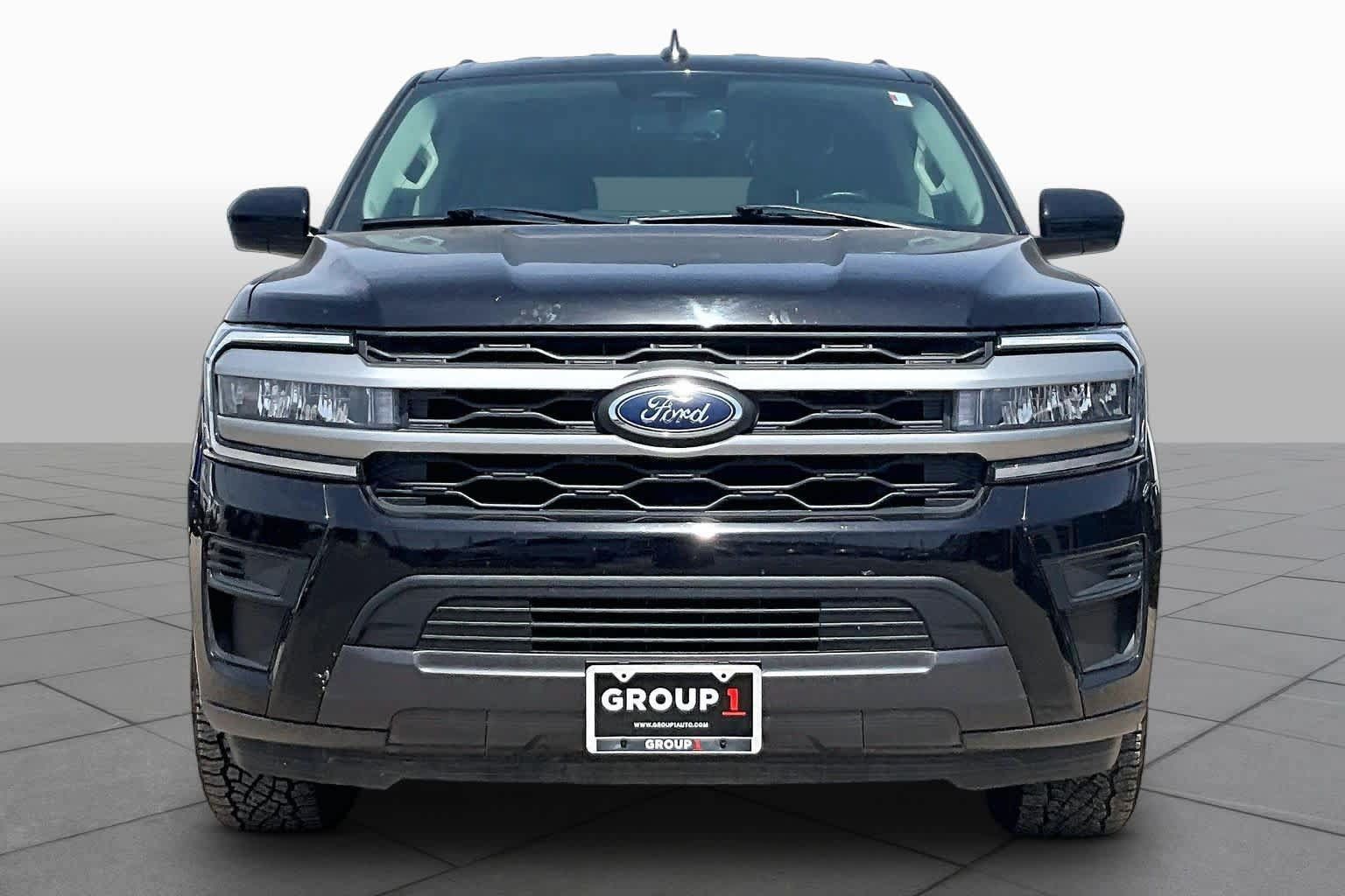Used 2024 Ford Expedition Max XLT AWD/4WD image 4
