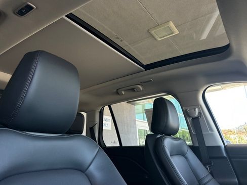 New 2026 Lincoln Aviator 2WD image 17