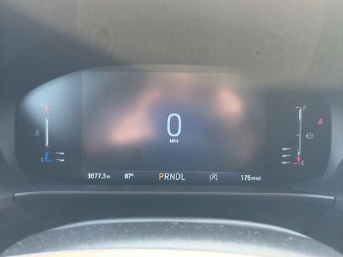 Used 2024 Ford Escape ST-Line w/ Tech Pack #1 AWD/4WD image 18