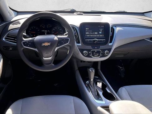 Used 2018 Chevrolet Malibu LS image 7