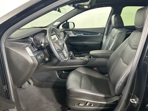 Certified 2024 Cadillac XT5 Premium Luxury image 11