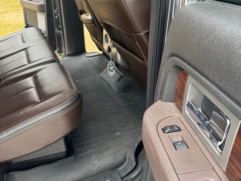 Used 2010 Ford F150 4x4 SuperCrew image 5