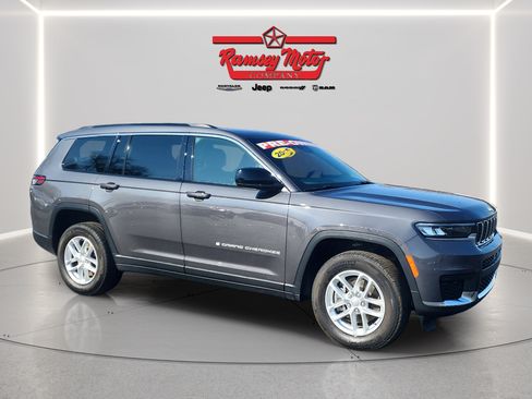 Used 2025 Jeep Grand Cherokee L Laredo AWD/4WD image 7