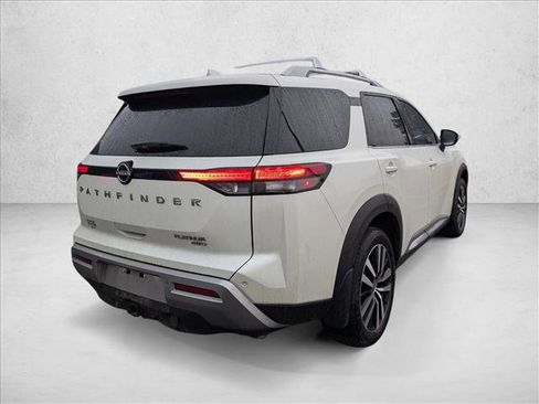 Used 2024 Nissan Pathfinder Platinum AWD/4WD image 5
