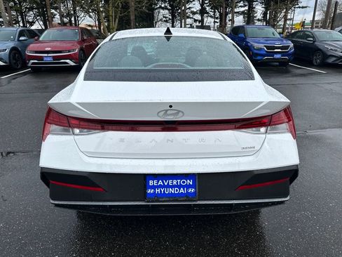 New 2026 Hyundai Elantra Blue image 5