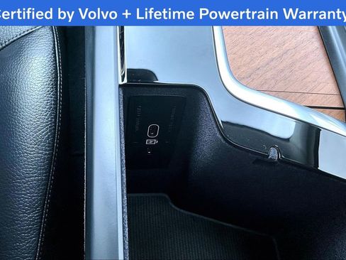 Used 2024 Volvo XC90 B5 Plus AWD/4WD image 35