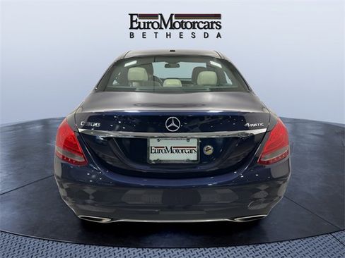 Used 2018 Mercedes-Benz C 300 4MATIC Sedan image 4