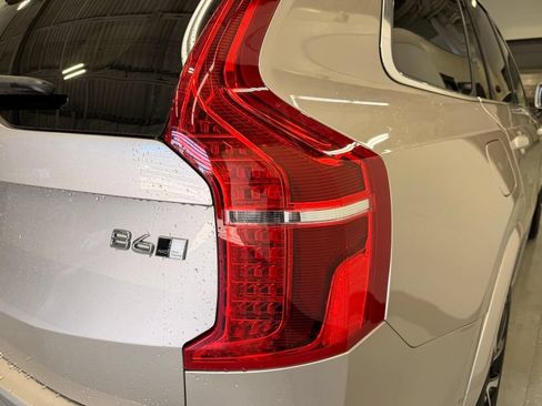 Used 2023 Volvo XC90 B6 Plus AWD/4WD image 5