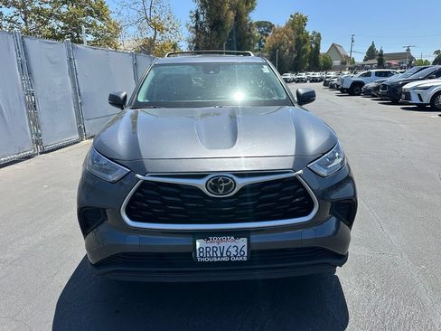 Used 2020 Toyota Highlander L AWD/4WD image 7