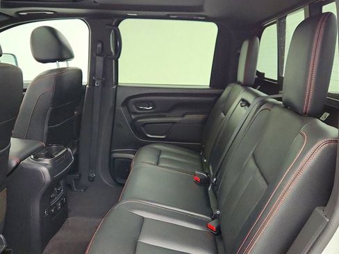 Used 2024 Nissan Titan PRO-4X w/ Pro-4x Convenience Package AWD/4WD image 21