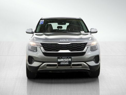 Used 2023 Kia Seltos LX AWD/4WD image 8