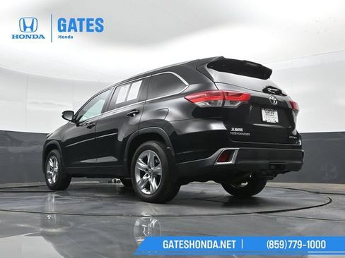 Used 2019 Toyota Highlander Limited AWD/4WD image 49
