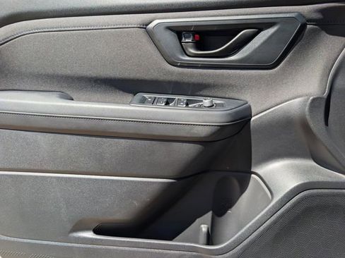 Certified 2025 Subaru Forester Premium AWD/4WD image 19