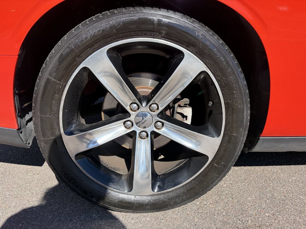 Used 2016 Dodge Challenger R/T RWD image 9