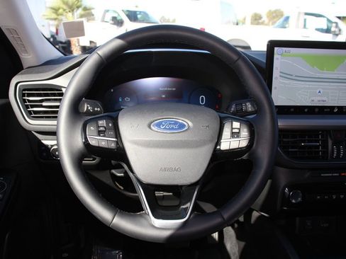 Certified 2023 Ford Escape SE w/ PHEV Premium Package FWD image 16
