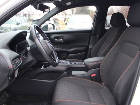 Used 2023 Honda HR-V Sport image 11