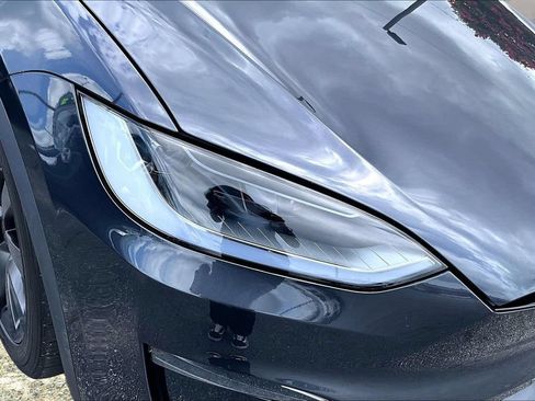 Used 2024 Tesla Model X AWD/4WD image 32