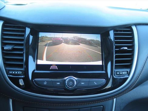 Used 2020 Chevrolet Trax LT w/ LT Convenience Package image 13