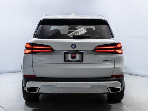 Used 2024 BMW X5 xDrive40i w/ Premium Package image 6
