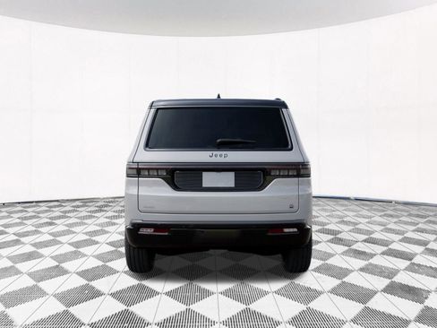 New 2026 Jeep Grand Wagoneer 4WD image 10